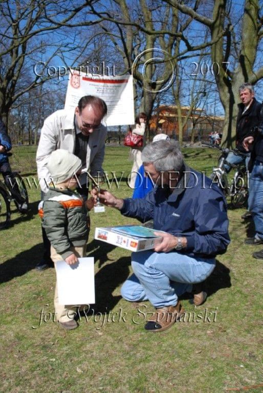 Zawody Balonów na powietrze ciepłe Sopot 15.04.2007r.
www.ANWOMEDIA.pl