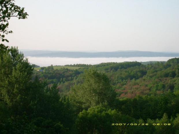 Mgła nad doliną Sanu