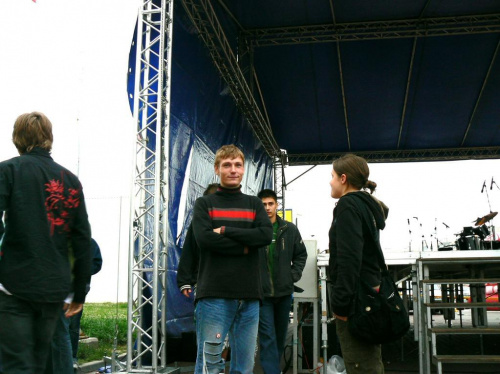 Festym na parkingu Intermarche - koncert zespołów West Ice, Propaganda i Etna