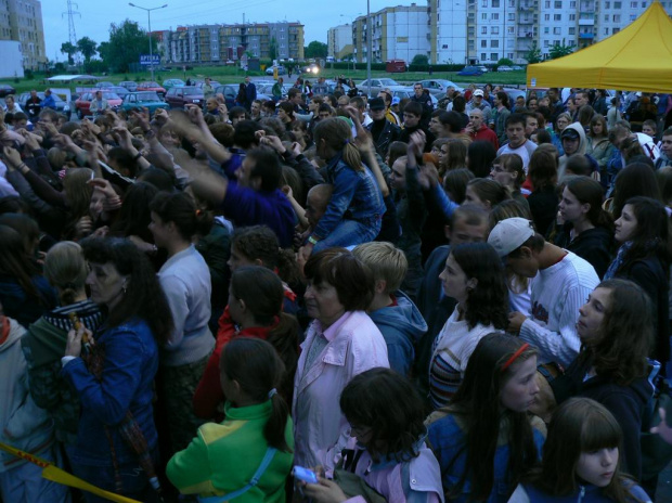 Festym na parkingu Intermarche - koncert zespołów West Ice, Propaganda i Etna