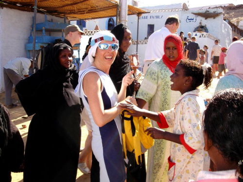 Z tubylcami w wiosce nubijskiej. Okolice Asuanu
