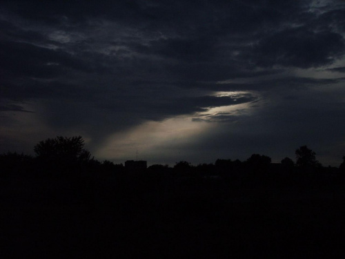 Boska iluminacja... #mroczny #światło #chmuru #noc