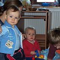 Ola z dzieciakami.....poranne czytanie bajek