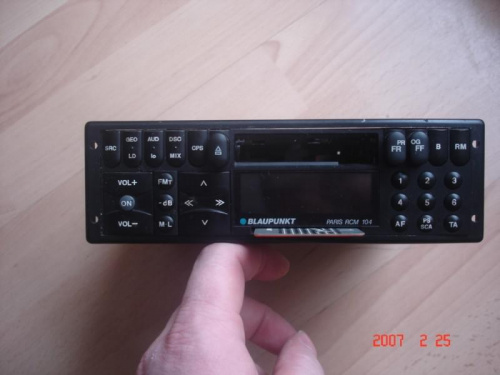 Radio Paris RCM 104 z kartą kodową