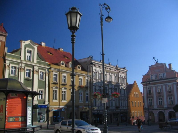 Rynek (po prawej stronie widać słynną kamienice "pod kotwicą")