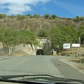 Diamond Head - wyjazd tunelem #wulkan #panorama #roślinność #przyroda #CudaNatury #ptaki #Hawaje #USA #Honolulu