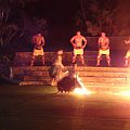 taniec z ogniem #TaniecHawaje #Honolulu #USA