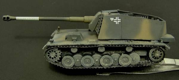 Struer Emil 1-72 Gulumik Trumpeter
www.militarymodels.republika.pl