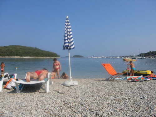 A tutaj plaża przy hotelu Belveder w Vrsarze w Chorwacji:) #wakacje #chorwacja #morze #zwiedzanie #upał #lody