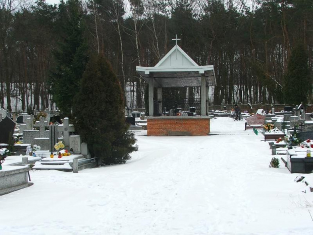 Na cmentarzu parafialnym #Puławy #grób #groby #mogiła #mogiły #cmentarz #nekropolia