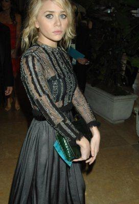 64th Annual Golden Globe Awards - Lobby Arrivals 2007r.