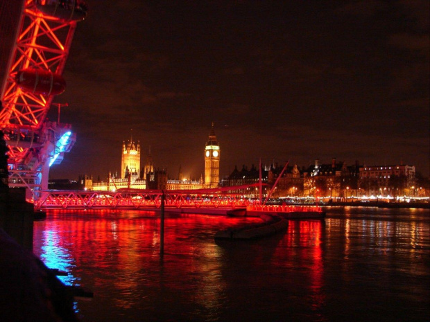 The Palace of Westminster nad Tamizą - w nocy :)