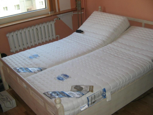 łóżko na sprzedaz