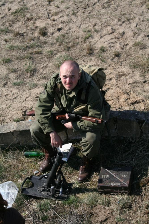 Trening dla Grup Rekonstrukcji Historycznych na poligonie w Toruniu z udziałem 82nd Airborne Division "PARAGLITE" w dniach 23-25 marca 2007 roku.