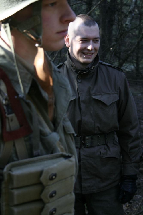 Trening dla Grup Rekonstrukcji Historycznych na poligonie w Toruniu z udziałem 82nd Airborne Division "PARAGLITE" w dniach 23-25 marca 2007 roku.