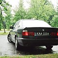 BMW 520iA z 1991r. silnik M50 150KM.
Kolor: Diamant Schwarz Metallic