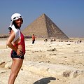 Piramida Mykerynosa.
Płaskowyż Giza.