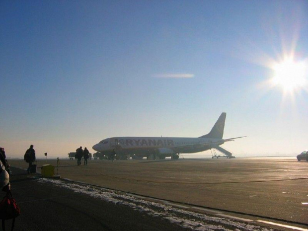 Widoki z samolotu lub zdjęcia z lotniska i samolotów.. Stansted, Luton, Gdańsk...