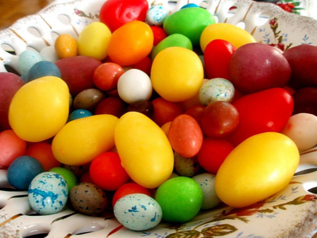 takich dni jak tych jajek Wam zycze - slodkich i kolorowych. :) i obyscie mogli sie nimi dlugo cieszyc.