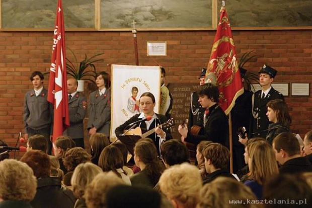 Poczet sztandarowy Maltańskiej Służby Medycznej, Lityrgicznej Służby Ołtarza, oraz Ochotniczej Straży Pożarnej