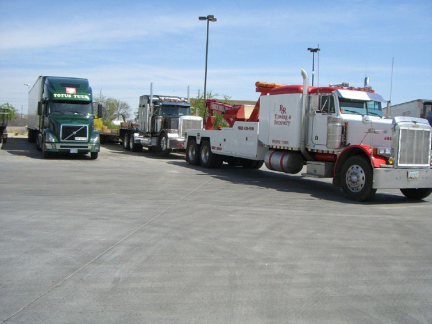Phoenix, ściąganie ciężarówki z truckstopu