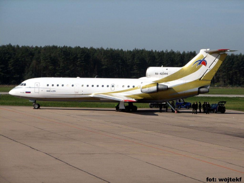 Yakovlev Yak-42D